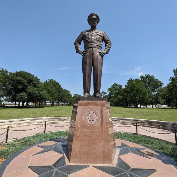 Statue of Dwight Eisenhower.